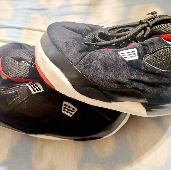 House slippers - Picture 3 of 3